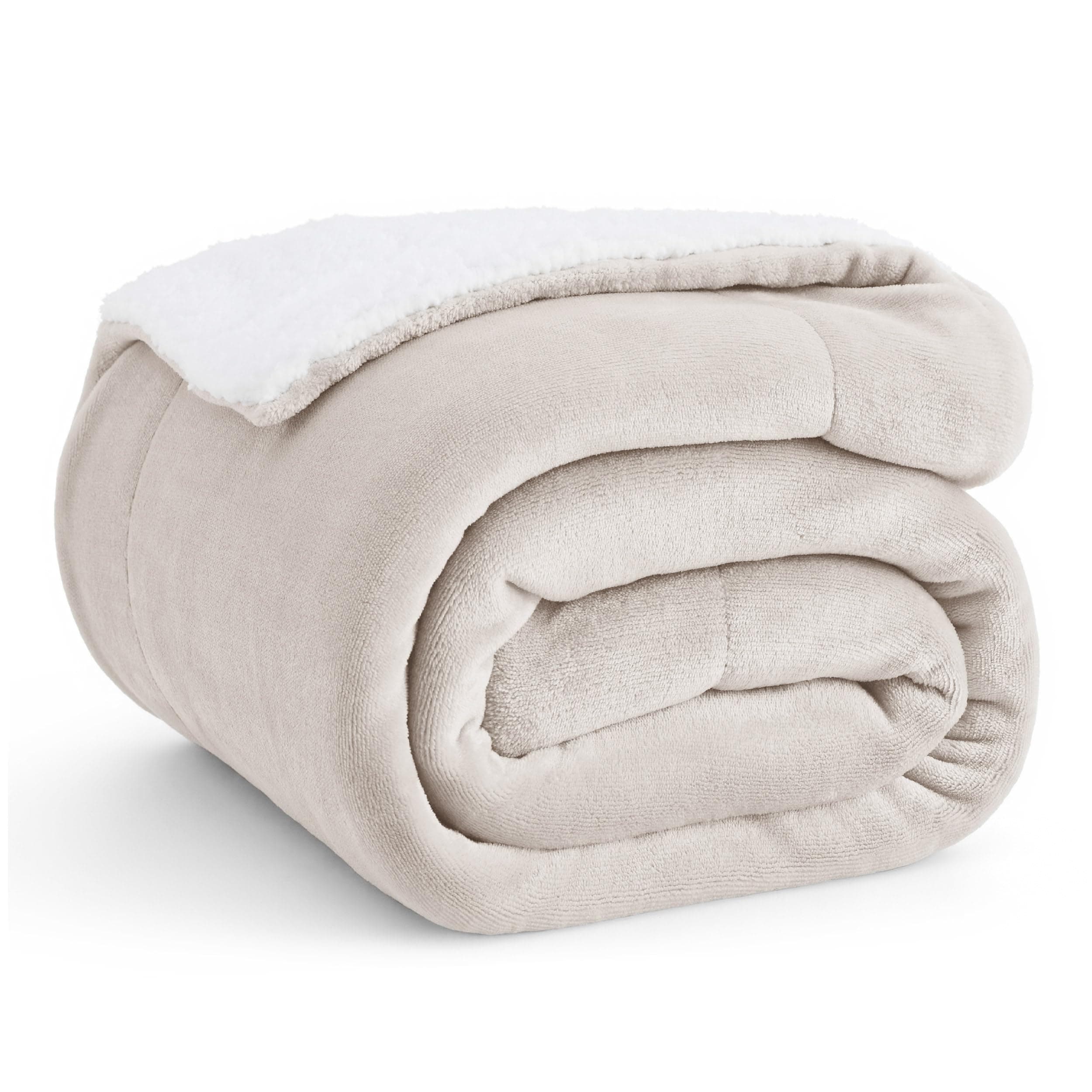 BEDSURE Kuscheldecke - Warm Sherpa Wolldecke & Sofadecke, Flauschig Sofaüberwurf Decke, Dicke Couchdecke, Fleecedecke, Flauschige Wohndecke für Couch, Beige, 150x200 cm, XL